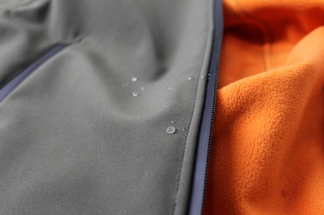 Демисезонный костюм софтшелл (softshell) Fiske